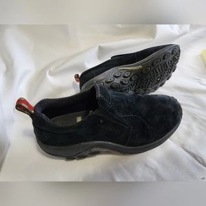 MERRELL WOMANS SUEDE LEATHER SHOES Waterproof/Resist- GET OUTSIDE!